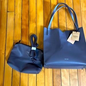 Tote crossbody bag set brand new great condition !